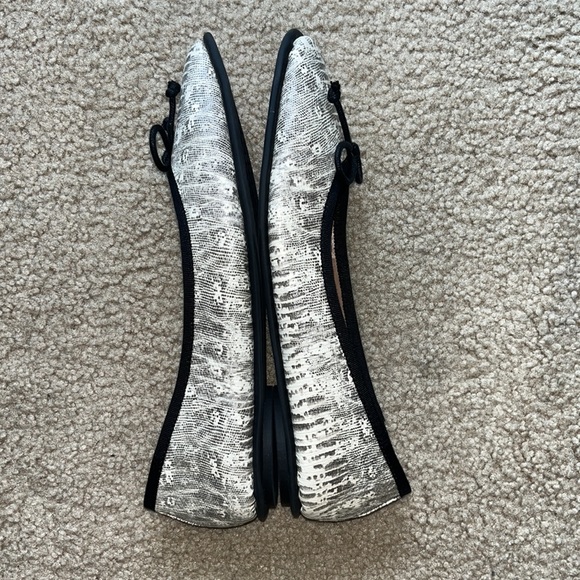 NWOT White Black Snake Aerosoles, size 8, faux leather - Picture 5 of 6